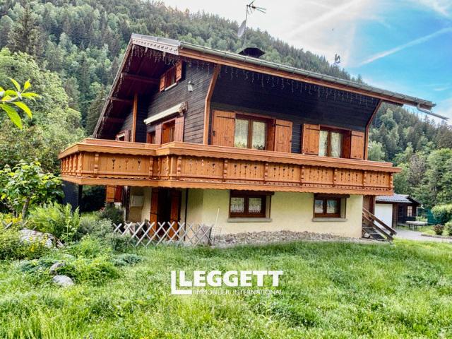 Maison 5 pièces 180 m²
