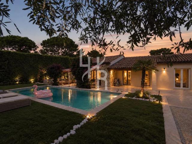 Maison 5 pièces 180 m²