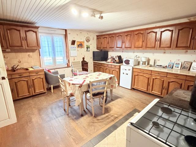 Maison 5 pièces 180 m²