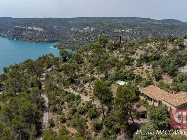 Maison 5 pièces 180 m²
