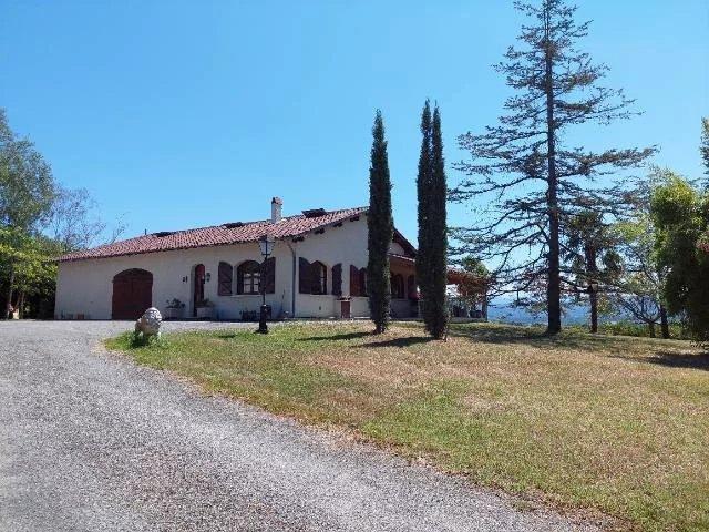 Maison 5 pièces 180 m²