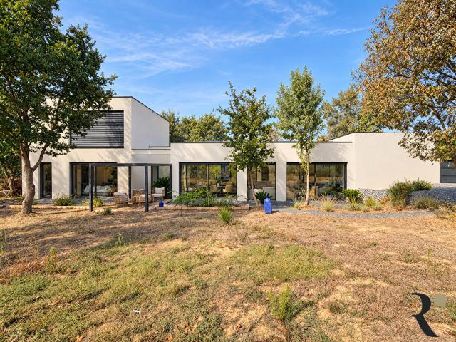 Maison 5 pièces 180 m²