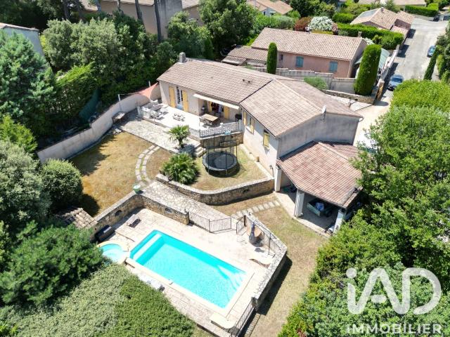 Maison 5 pièces 180 m²