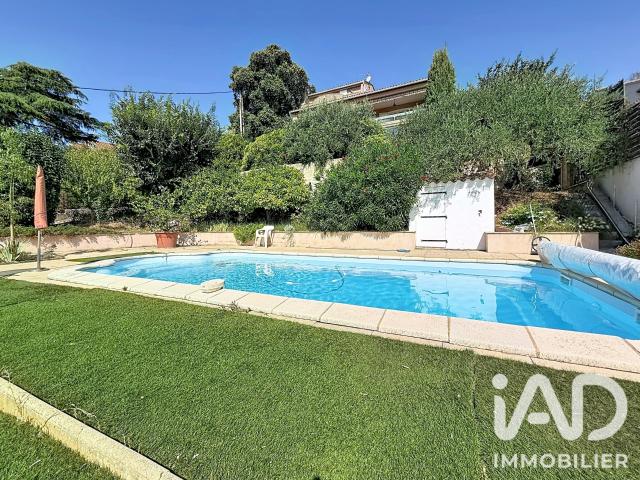 Maison 5 pièces 180 m²