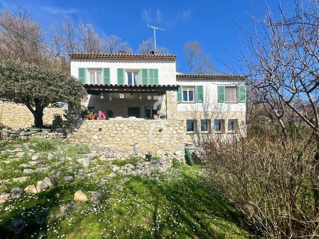 Maison 7 pièces 180 m²