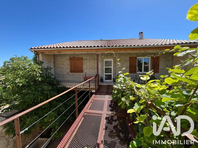 Maison 5 pièces 180 m²