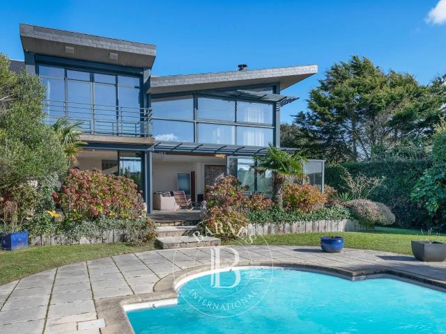 Maison 5 pièces 180 m²