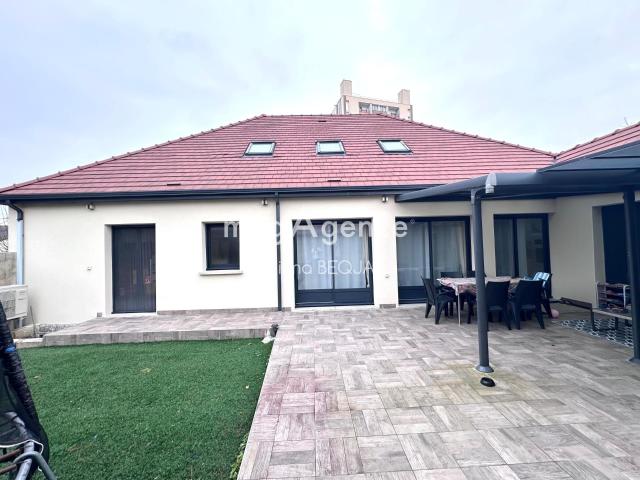 Maison 5 pièces 180 m²
