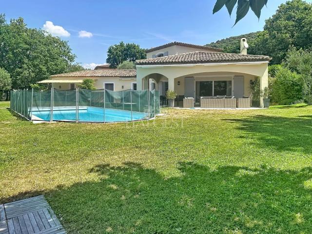 Maison 5 pièces 180 m²