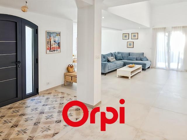 Maison 5 pièces, 180 m² à louer à Bandol 83150