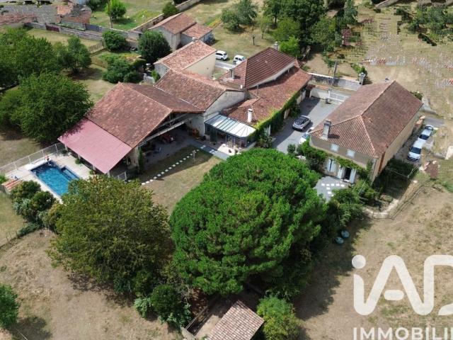 Maison 11 pièces 181 m²