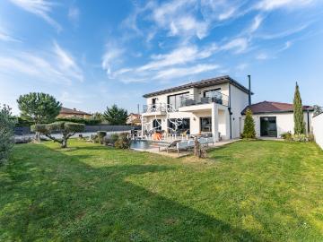 Maison 5 pièces 181 m²