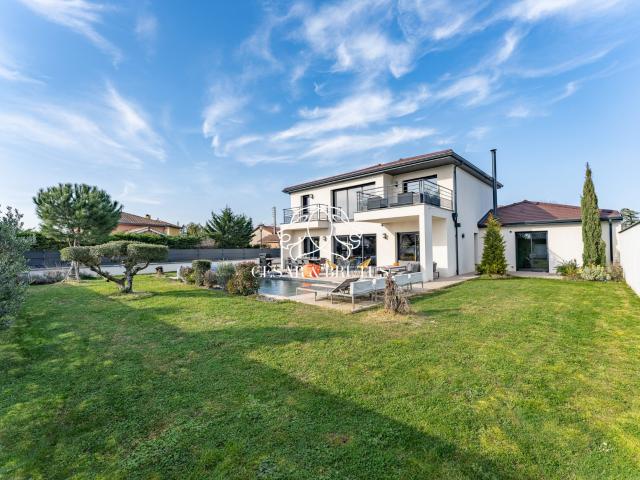 Maison 5 pièces 181 m²