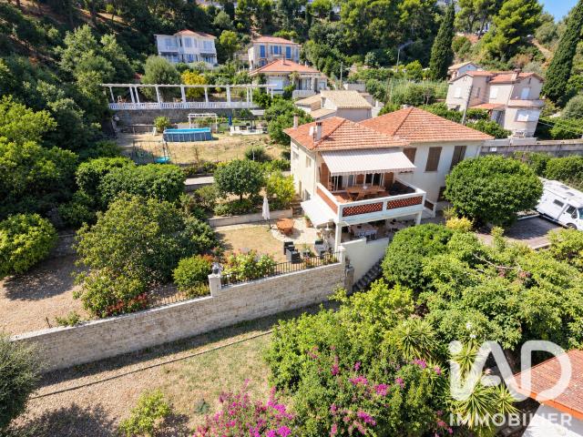 Maison 5 pièces 181 m²