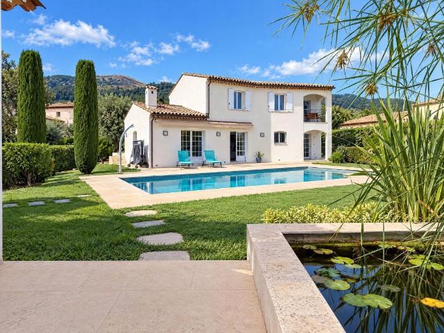 Maison 5 pièces 181 m²