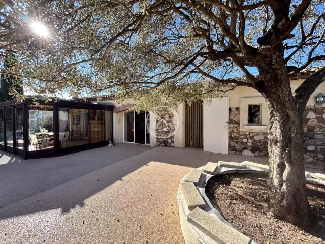 Maison 5 pièces 181 m²