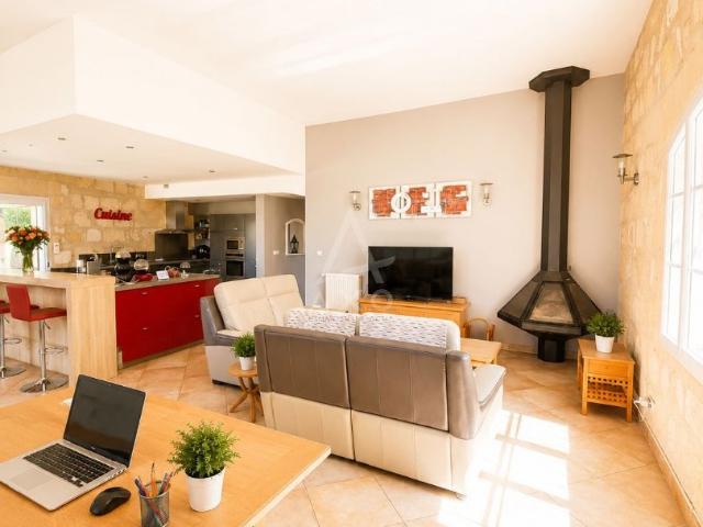 Maison 5 pièces 182 m²