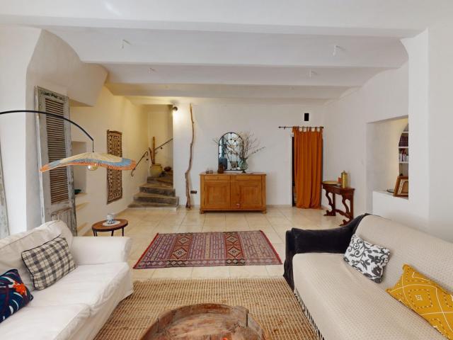Maison 5 pièces 182 m²