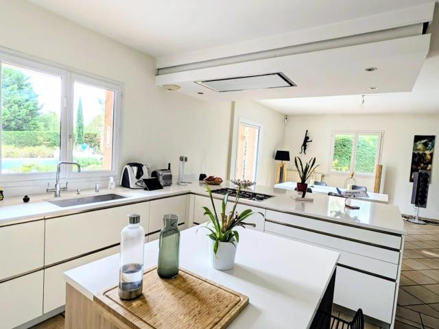 Maison 5 pièces 182 m²