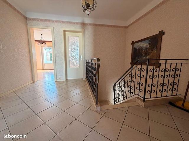 Maison 5 pièces 182 m²