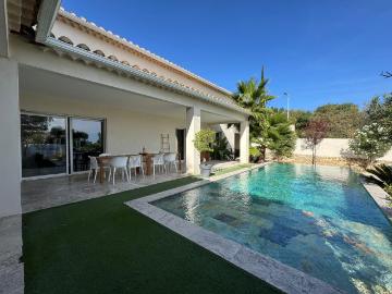 Maison 5 pièces 182 m²