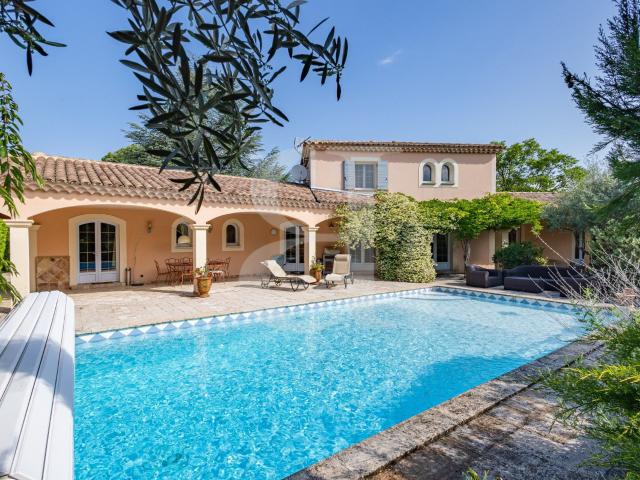 Maison 5 pièces 183 m²