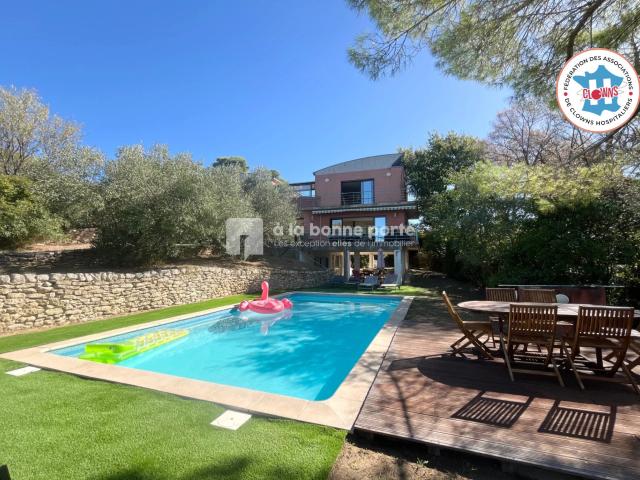 Maison 5 pièces 194 m²
