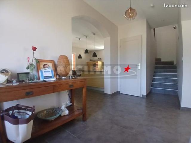 Maison 5 pièces 194 m²