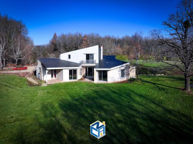 Maison 5 pièces 194 m²