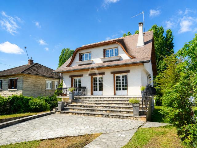Maison 5 pièces 194 m²