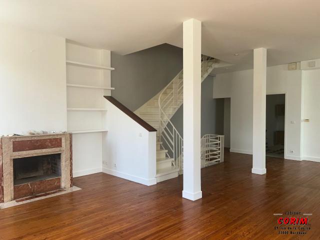 Maison 5 pièces 195 m²
