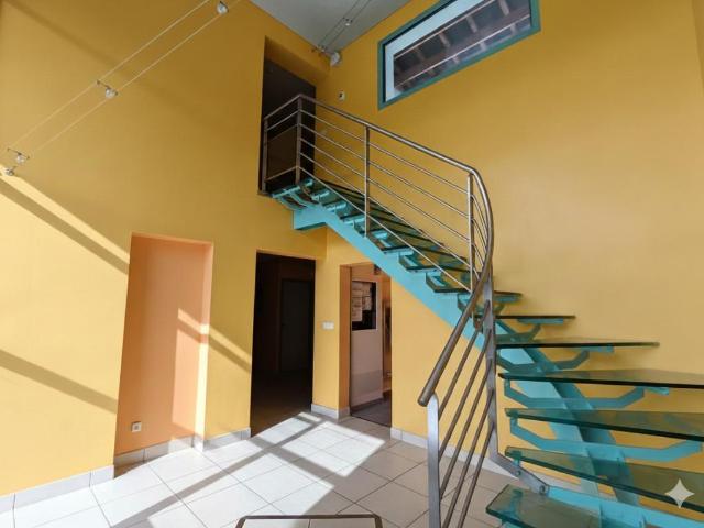 Maison 5 pièces 195 m²