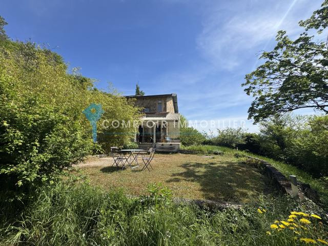 Maison 5 pièces 195 m²