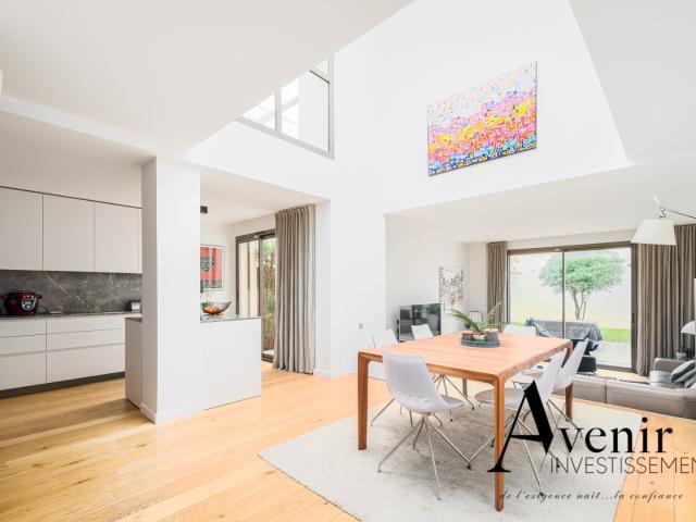 Maison 5 pièces 195 m²