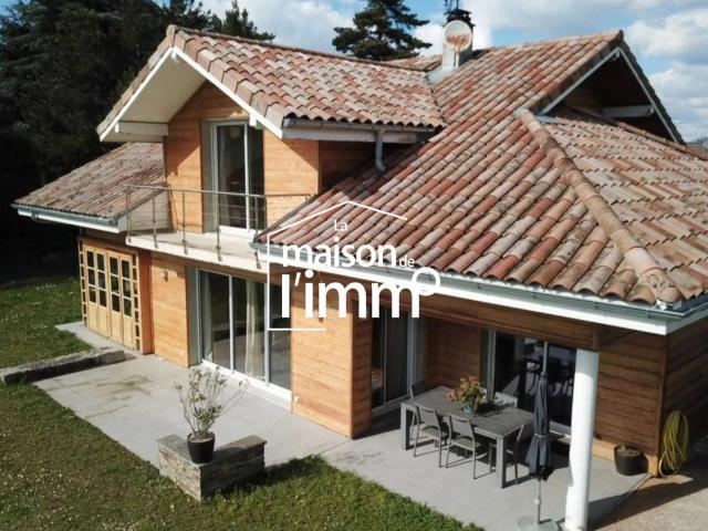 Maison 5 pièces 195 m²