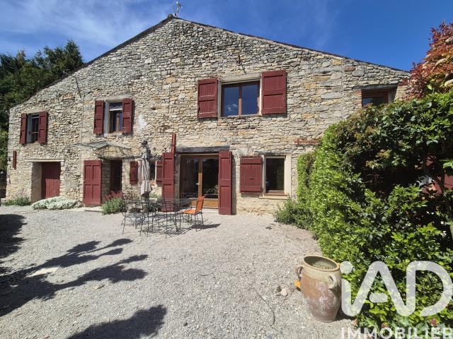 Maison 5 pièces 195 m²