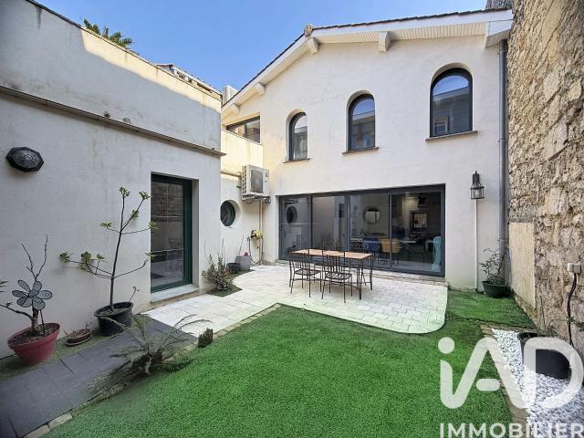 Maison 5 pièces 195 m²