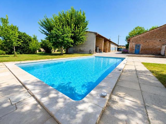 Maison 5 pièces 195 m²