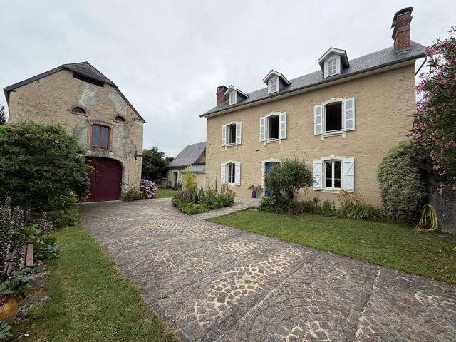 Maison 5 pièces 195 m²