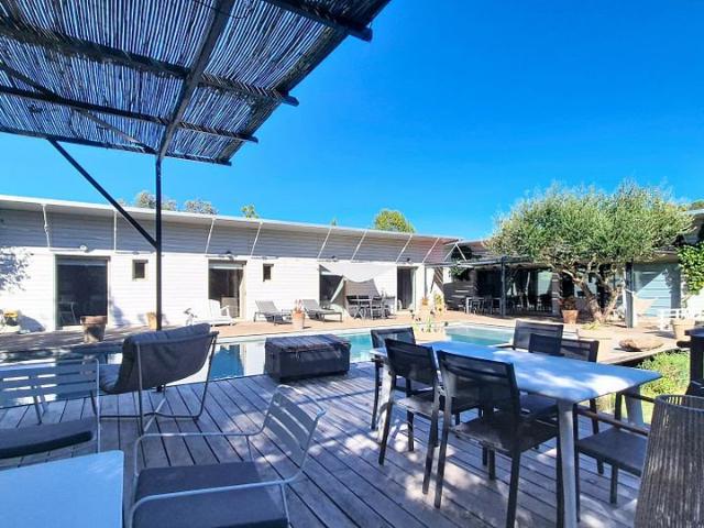 Maison 5 pièces 195 m²