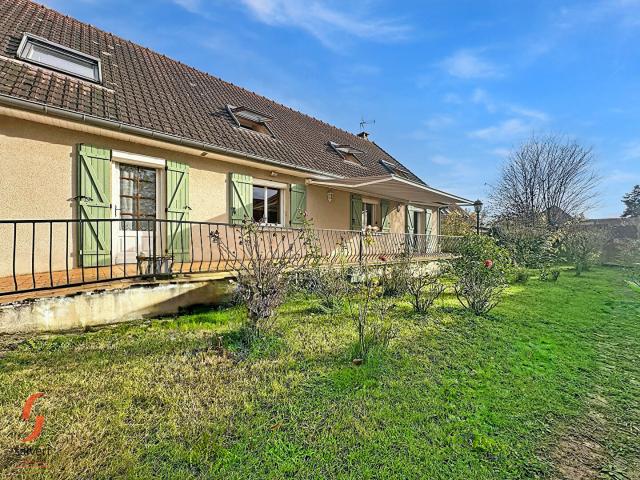 Maison 5 pièces 196 m²