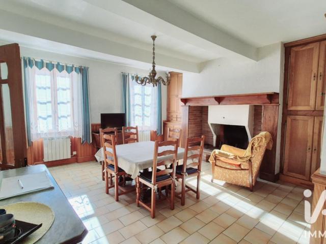 Maison 5 pièces 196 m²