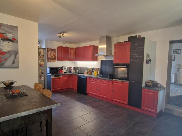 Maison 5 pièces 196 m²