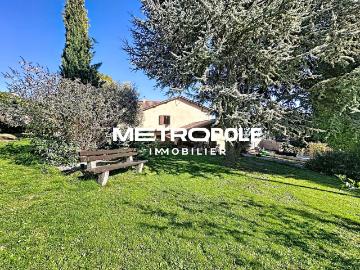 Maison 5 pièces 196 m²