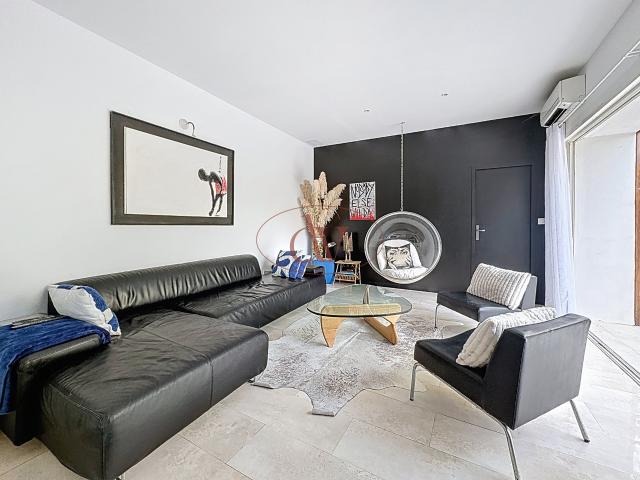 Maison 5 pièces 196 m²