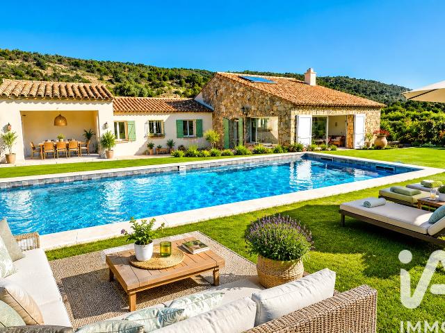 Maison 5 pièces 196 m²