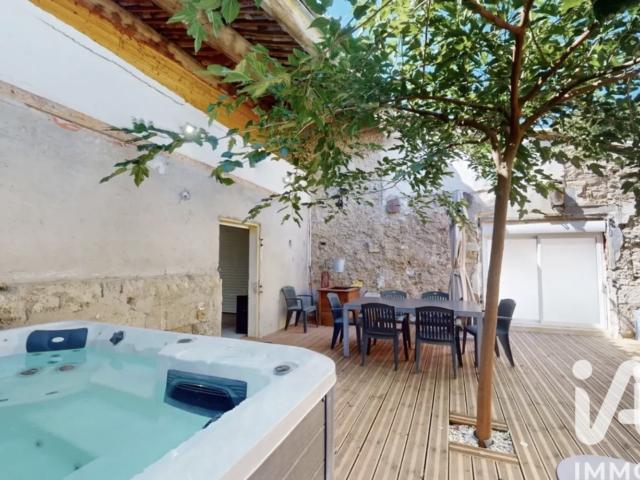 Maison 5 pièces 196 m²