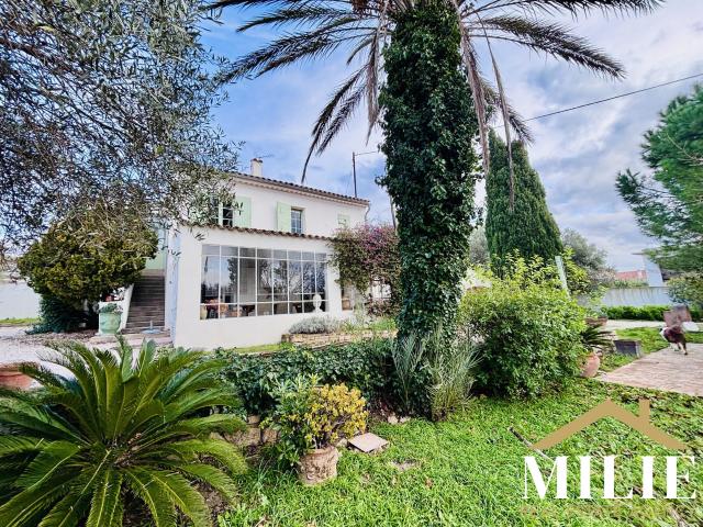 Maison 5 pièces 196 m²