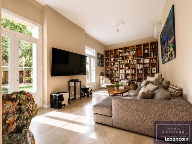 Maison 5 pièces 196 m²