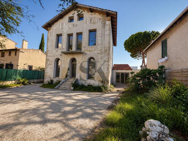 Maison 5 pièces 197 m²